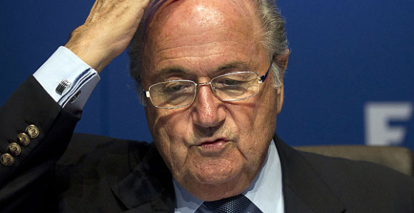 Nijemci: Blater, odmah podnesi ostavku!