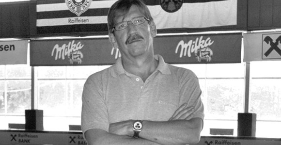 Srbija se oprašta od Nenada Manojlovića