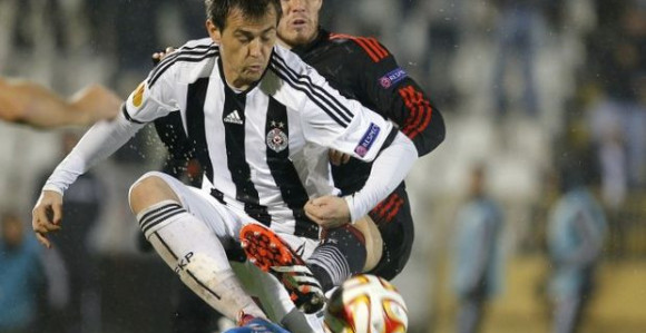 JSL: Partizanu bod na "oranici"