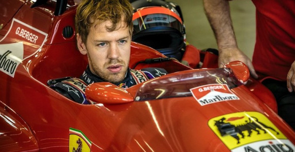 F1 - video: Fetel prvi put za volanom Ferarija!