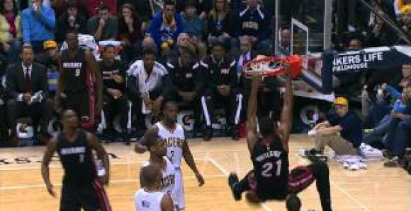 Video: Prvih Top 10 NBA u 2015. i auto-koš za infarkt!