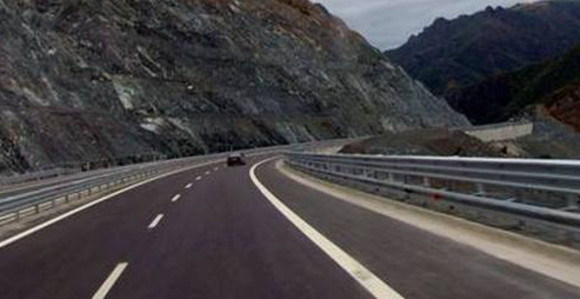 Otvoren put od Trebinja do Bileće