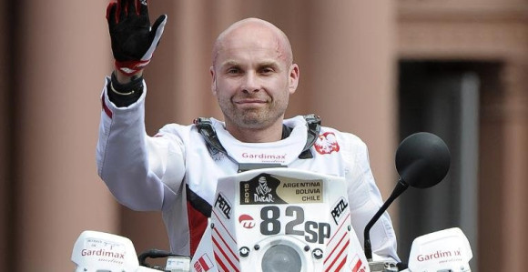 Dakar: Prva žrtva - preminuo motociklista!