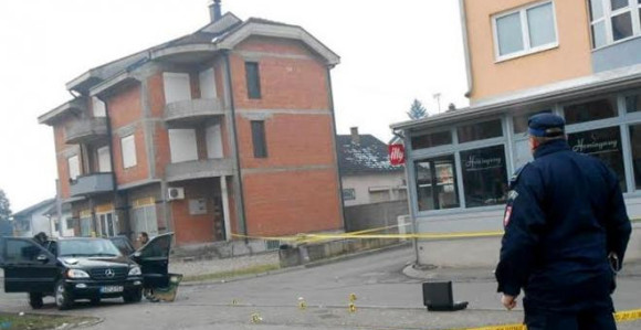 Udarili ga autom pa pretukli palicama