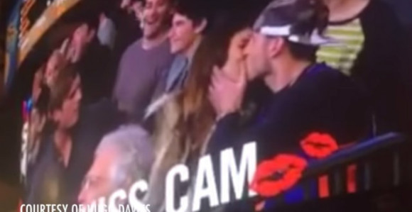 Video: Nećeš ti da ljubiš?! Ima ko hoće!