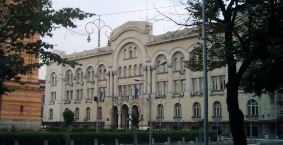 Рупе и закрпе у Бањалуци