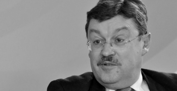 Preminuo Predrag Simić