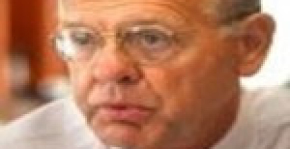 Klintonova želi da podsjeti da je Amerika glavna sila
