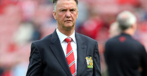 Ван Гал: Од 4-4-2 ми се стеже ду.е!