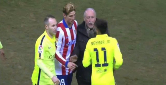 Видео: Атлетикови ратници нису бирали средства, али...