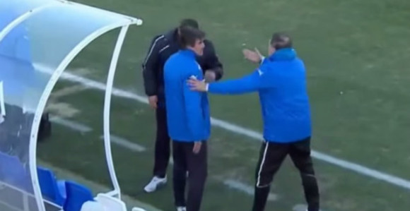 Video: ''Maminjo'' opet u akciji psovanja, guranja...!