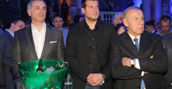 Анализа: Што кажете ТИТУЛА, а мислите ЛИЦЕНЦА?!