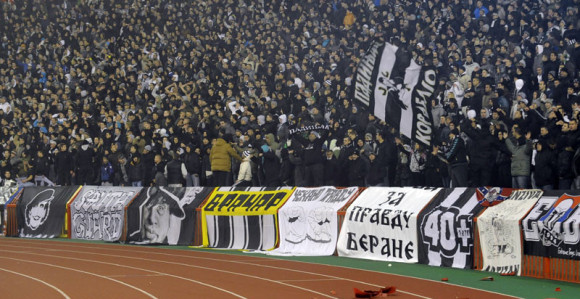 Šta su Grobari poručili igračima u Zemunelu?!