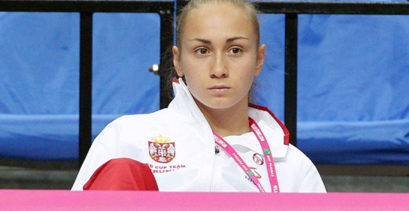 IV: Krunićeva preslaba za Nikulesku!