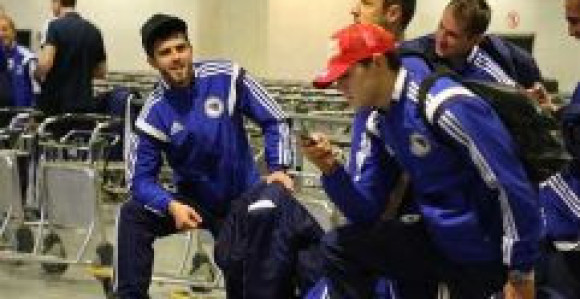 Змајеви: Меша ''загубио'' јакну, бус једва упалио!