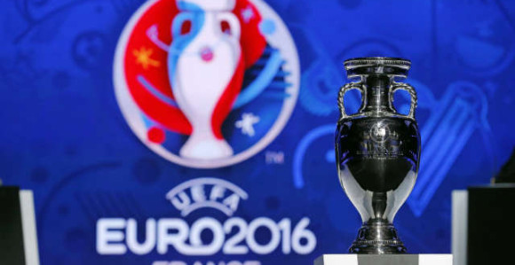 Komentar: E, moji Srbi! Nigdje vas nema!