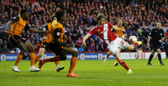 У Чемпионшипу и даље невиђена фрка-трка!