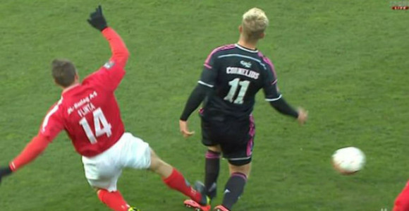 Видео: Ужасан старт и лом ноге у Данској!