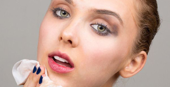 Spriječite svrab lica, isušene usne i pojavu bubuljica
