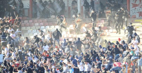 Анализа: Хулигани - ЈУРИШ!!!