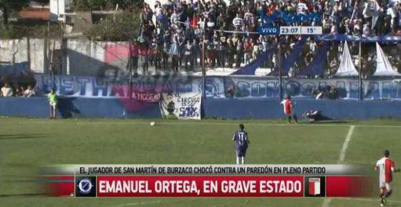 Video: Užasna smrt fudbalera za vrijeme utakmice!!!