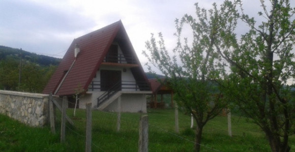 Rastu vikend naselja na obroncima Kozare