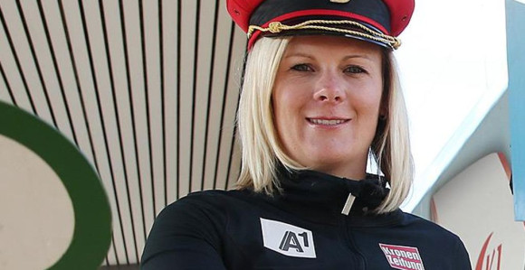 Nikol Hosp se povlači!