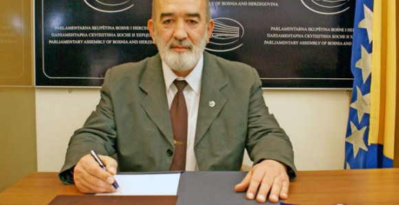 Ostavke četvorice članova GO SDA