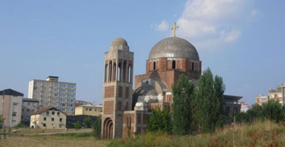 Opet oskrnavljen hram Hrista Spasa u Prištini
