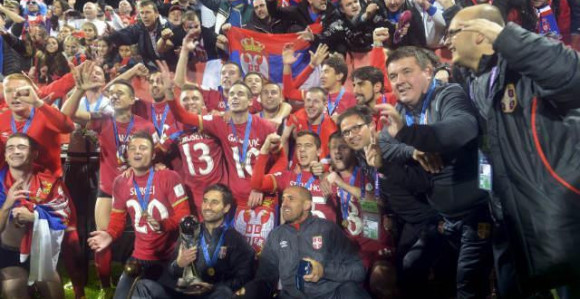 Коментар: Титула - добро..И шта сад, како даље?!