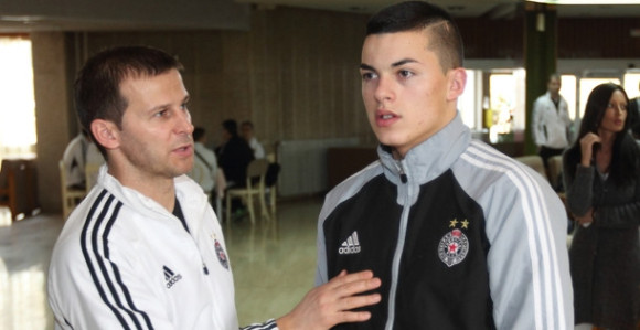 Nemanja Radonjić ''na vratima'' Zvezde!