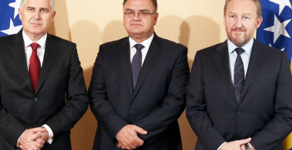 Srbima SIPA, RAK... Hrvatima UIO, GP... Bošnjacima OBA, CB...