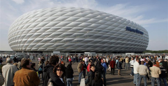 Pešić organizuje spektakl za pamćenje!