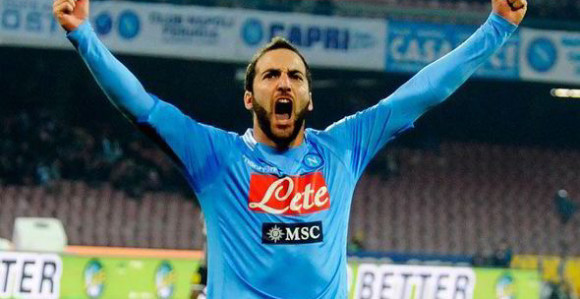 Napoli poručio svima: Iguain nije na prodaju!