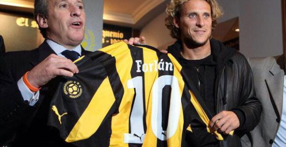 Dijego Forlan se vratio kući!