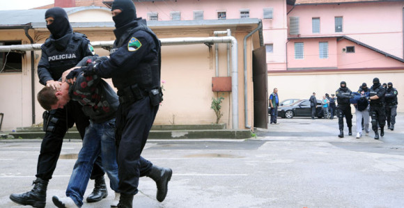Tuzla: Uhapšeno devet lica zbog droge