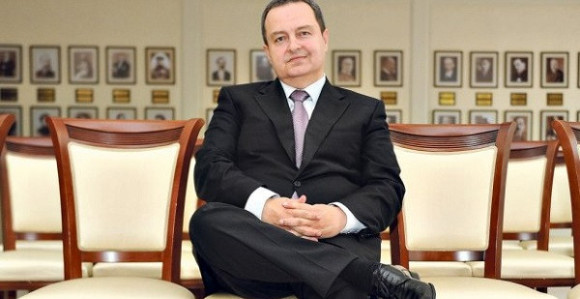 Bakir Izetbegović je upao u jamu koju je kopao za Vučića!