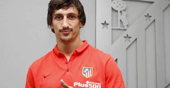 Zvanično: Stefan Savić je crveno-bijeli!