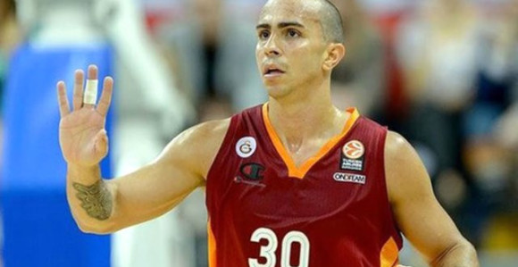 Karlos Arojo godinu dana u Barseloni!