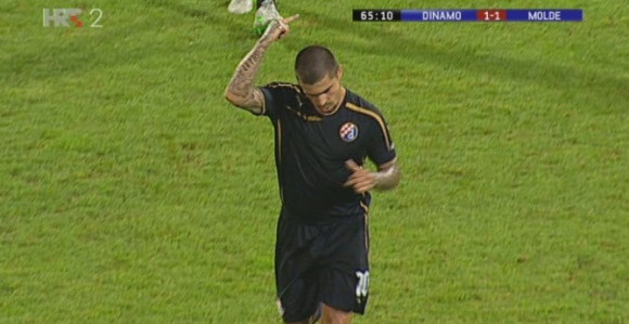 Видео: Маћадо због средњег прста лети из Динама?!