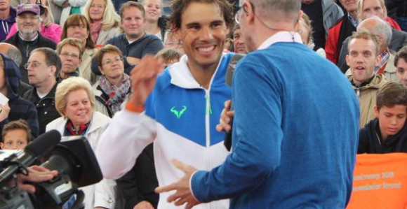 Hamburg: Rafa lagano do 1/2-finala!