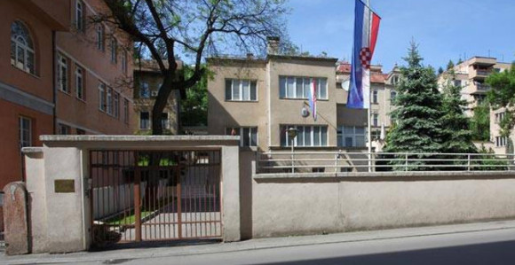 Zabranjeno odavanje počasti žrtvama Oluje
