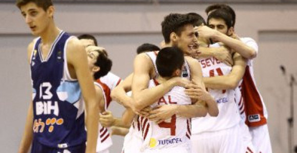 EP: "Mali Zmajevi" ispustili 16 razlike i finale!