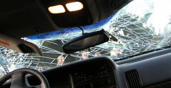 Jedno lice poginulo, tri teško povrijeđena