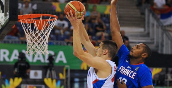 Oslabljeni Srbi poraženi od Francuske!