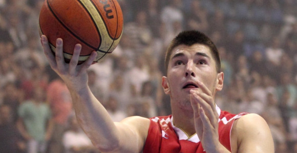 Zvezda čuva kapitena, kapiten čuva Zvezdu!