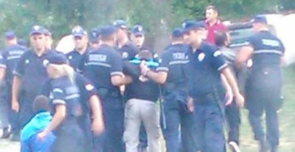 Policija uhapsila 20 vjernika kod Valjeva