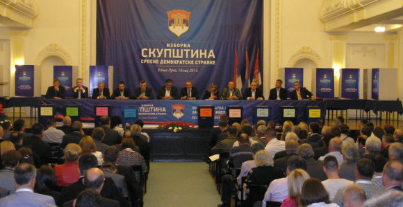 Dodik plaća poslanike da bi srušio SDS