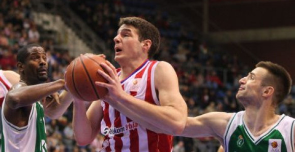 Peh za Zvezdu - Tejić u gipsu četiri nedelje!