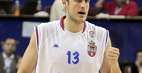 Perović potpisuje, Cvele opet aktuelan!